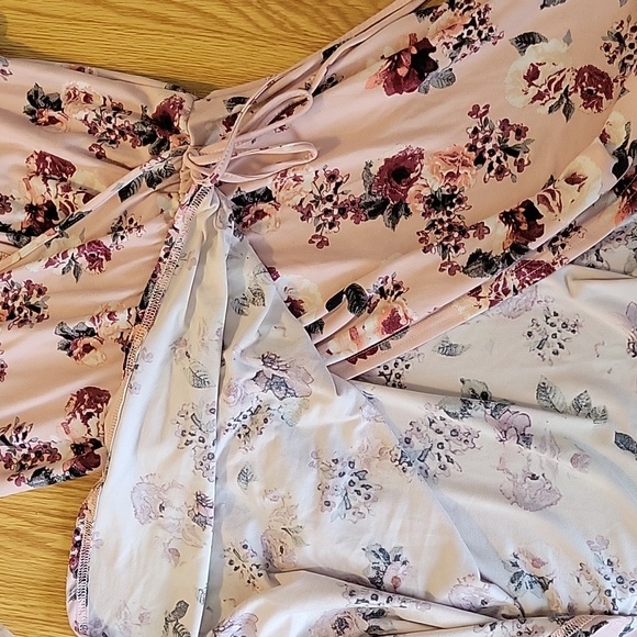 Floral Wrap Dress - Picture 4 of 4